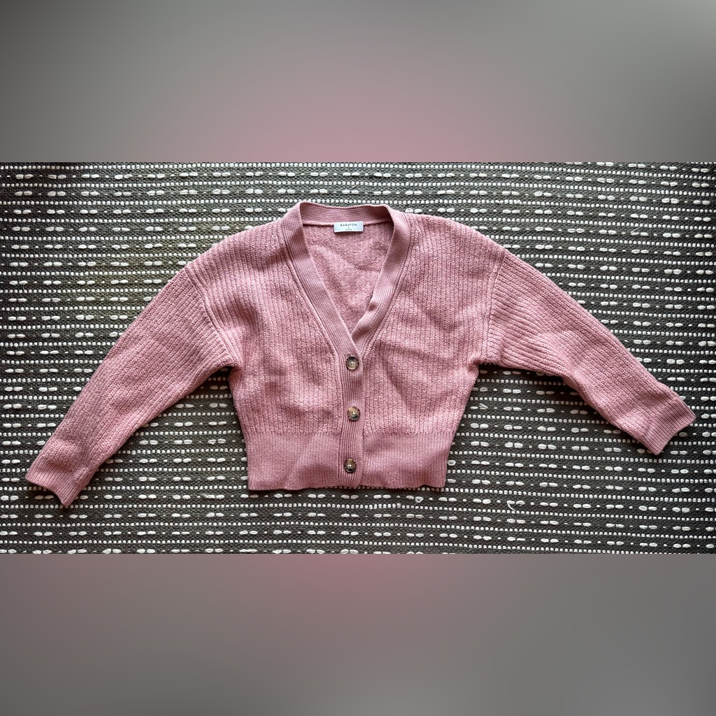 Small Pink Aritzia Cardigan